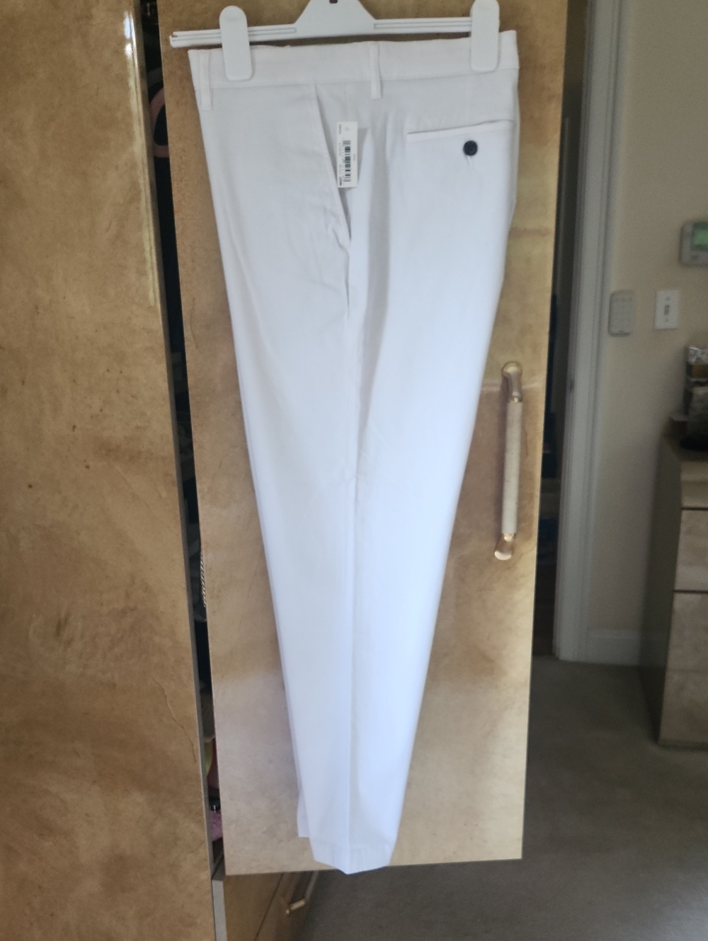 MENS- Amazon Essentials White Chinos - Slim Straight Fit